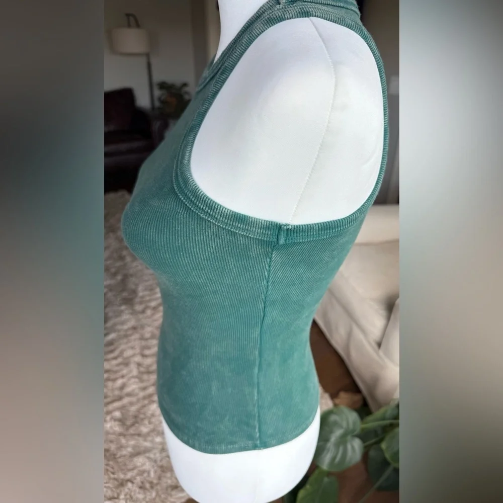 Lulu's Teal Green Ribbed Racerback Tank Top Size Small - Picture 3 of 8